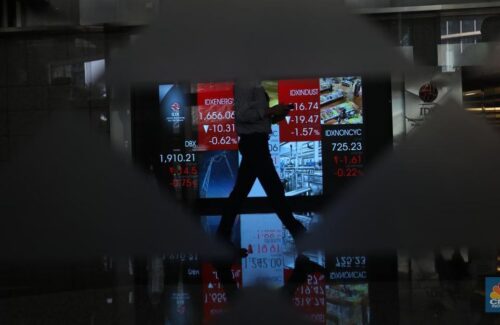 Indeks Saham Indonesia Melambung 1% di Awal Perdagangan Senin