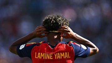 Lamine Yamal: Fenomena 19 Tahun yang Meraih Puncak Sepak Bola Dunia