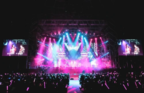 F4 Mengguncang Jakarta dengan Konser "FForever", Vanness Wu dan Vic Zhou Curi Perhatian Penonton