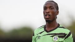 Hearts Resmi Rekrut Laurent Mendy, Kapten Forest Green Rovers