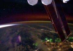 Satelit Pemantul Cahaya Matahari Siap Mengorbit, Potensi Ganggu Pengamatan Astronomi