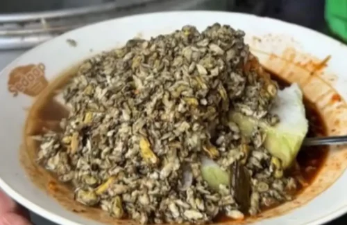 Jelajahi Kelezatan Lontong Kupang dan Sate Kerang di Street Food Rungkut Asri Surabaya