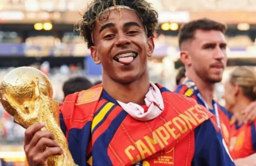 Lamine Yamal Ukir Sejarah: Pemain Termuda Keempat dalam Daftar Juara Piala Dunia