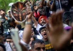 Demonstrasi Unik Gen Z India: Topeng Kecoak dan Tuntutan Mundurnya Menteri Pendidikan