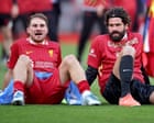 Iraola Tegaskan Komitmen Pertahankan Mac Allister dan Alisson di Liverpool Musim Ini