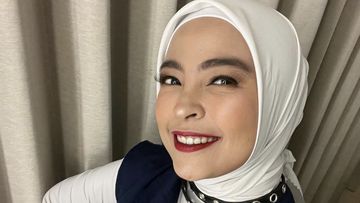 Insiden Panggung: Tantri Kotak Dipeluk Penggemar Tak Dikenal Saat Konser di Sukabumi