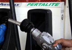 Toyota Alphard Tertangkap Basah Mengisi Pertalite, Fakta dan Kronologi