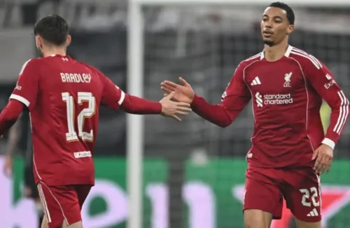 Cedera Serius Hantui Liverpool: Ekitike dan Bradley Absen Panjang
