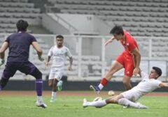 Debut Manis Mitchell Baker: Cetak Gol Saat Timnas Indonesia Taklukkan Bali United 3-0