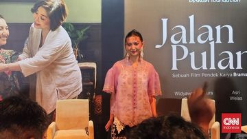 Film 'Jalan Pulang' Hadirkan Kolaborasi Hangat Sheila Dara dan Widyawati