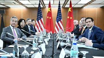 Menteri Luar Negeri AS dan China Gelar Pertemuan di Tengah Ketegangan Timur Tengah Saat KTT ASEAN