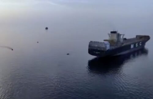 Serangan Houthi di Laut Merah Picu Kepanikan, Dua Tanker Saudi Alihkan Rute