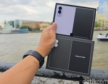 Samsung Galaxy Z Fold8: Perangkat Lipat dengan Desain Lebar, Bukan Fokus Produktivitas Ekstra