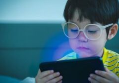 Panduan Psikolog: Durasi Layar Optimal untuk Tumbuh Kembang Anak di Era Digital