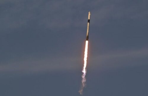 Sisa Roket SpaceX Diprediksi Hantam Bulan Agustus 2026