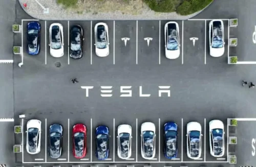 Tesla Tertekan, Ambisi AI dan Robotika Elon Musk Diuji di Tengah Perlambatan Bisnis Mobil Listrik