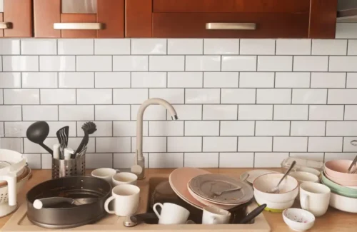 Perlu Diwaspadai: 6 Peralatan Dapur Ini Wajib Diganti Demi Keamanan