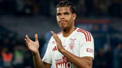 Crystal Palace Bidik Bek Muda Brest Raphael Le Guen