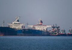 Dua Supertanker Pengangkut Minyak Saudi Berhasil Tinggalkan Laut Merah
