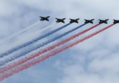 Ukraina Klaim Jatuhkan Su-35 Rusia dengan F-16, Momen Bersejarah di Langit Perang