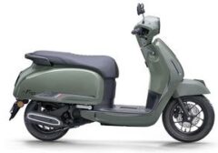 Honda F125: Skutik Bergaya Klasik Meluncur, Saingi Vespa dengan Harga Terjangkau