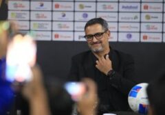 Jelang Piala Presiden 2026, Pelatih Arema FC Puji Persib Bandung