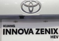 Harga Kijang Innova Zenix Mengalami Kenaikan per Oktober 2023