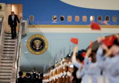 Ancaman Proksi Iran Picu Trump Ganti Pesawat di Turki