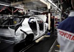 Toyota: Kolaborasi Manusia-Robot, Bukan Penggantian Total di Pabrik