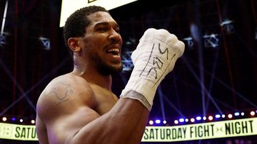 Anthony Joshua Raih Kemenangan KO dalam Duel Tinju Kelas Berat di Arab Saudi