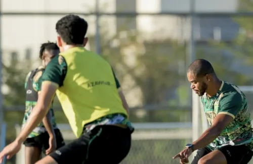 Alex Martins Langsung Starter, Persebaya Umumkan Skuad Hadapi Persija di Piala Presiden 2026