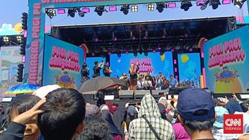 Ayu Ting Ting Hibur Ribuan Penonton di Trans TV Festival, Bawakan Lagu Hits