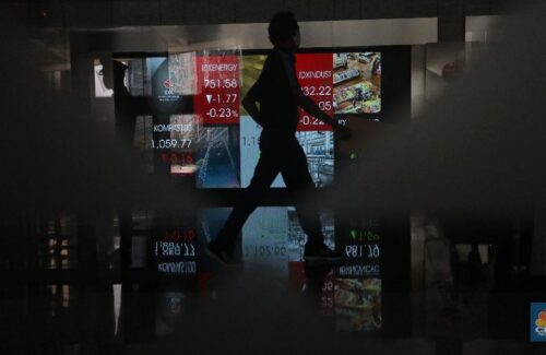 Investor Asing Lepas Saham Konsumer, IHSG Tertekan di Sesi Pertama Perdagangan