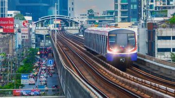 Turis Italia Akui Kesalahan Usai Viral Cekcok di Kereta BTS Thailand