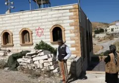 Dua Masjid Dibakar Warga Israel di Tepi Barat, Palestina Kutuk Tindakan Barbar