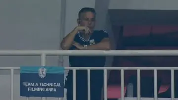 John Herdman Tiru Taktik Luis Enrique, Pantau Latihan Timnas Indonesia dari Tribun Stadion
