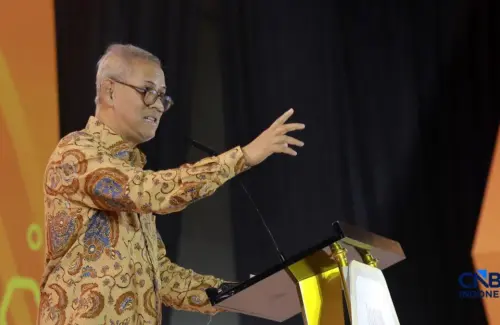 Ketua LPS: Simpanan Masyarakat Tetap Tumbuh, Bantah 'Makan Duit Tabungan'