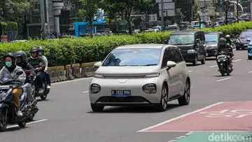 Insentif Mobil Listrik Didominasi Pemilik Kendaraan Ganda di Jakarta