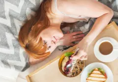 Atasi Insomnia Malam Hari: 6 Pilihan Makanan Ringan Sebelum Tidur