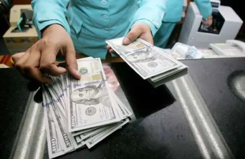 Dampak Mundurnya Gubernur BI: Rupiah Diprediksi Melemah ke Rp 18.020
