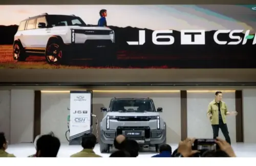 Chery J6T CSH Meluncur di GIIAS 2026, SUV REEV Unggulkan Jarak Tempuh 1.000 Km