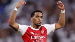 Jurrien Timber Kembali ke London, Cedera Pangkal Paha Kembali Menghantui Arsenal