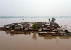 Banjir Pakistan: Ratusan Tewas, Ribuan Mengungsi Akibat Hujan Monsun