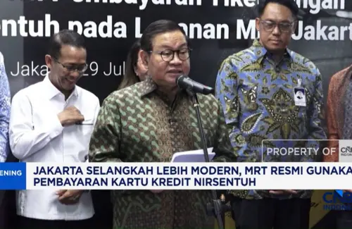 MRT Jakarta Terima Pembayaran Kartu Kredit Nirsentuh, Transaksi Makin Cepat