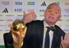 Sepp Blatter Kritik Kebijakan FIFA Era Infantino Terkait Kepemilikan Piala Dunia