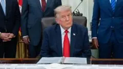 Donald Trump Pertimbangkan Regulasi Kecerdasan Buatan Pasca Insiden Peretasan OpenAI