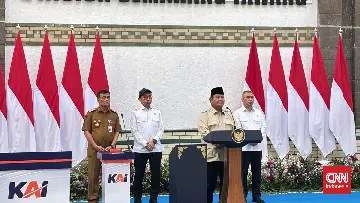 Prabowo Tegaskan Kereta Api untuk Semua, Khawatir Kota Kecil Terpinggirkan