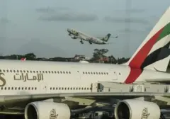 Penumpang Emirates Terjebak 17 Jam dalam Airbus A380 Akibat Cuaca Buruk dan Gangguan Teknis