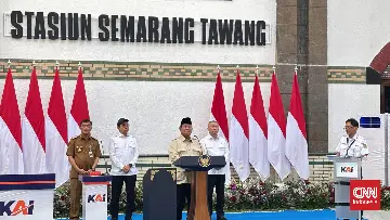 Prabowo "Tagih" Wartawan Saat Jajal Kereta Wisata Nusantara Explorer di Semarang