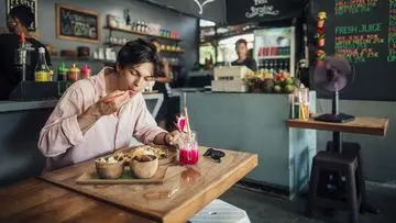 Panduan Ilmiah: Kapan Waktu Makan Siang yang Tepat untuk Jaga Energi Optimal